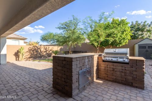 817 Constance Way, Phoenix AZ  85042 exterior