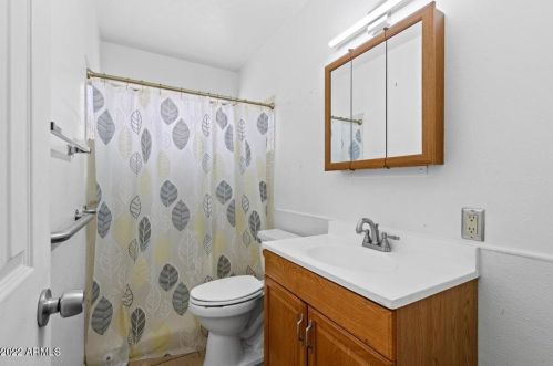 7207 35 Dr, Phoenix AZ 85053-7611 exterior