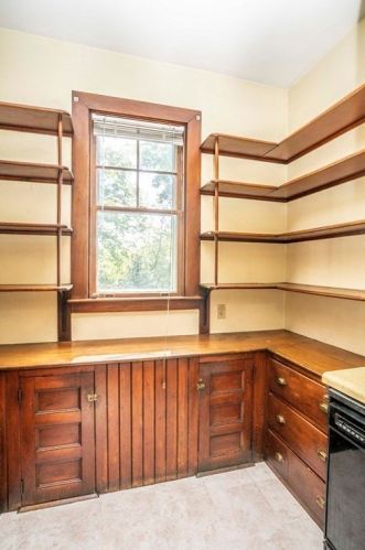 193 Broadway, Taunton MA 02780-1811 exterior