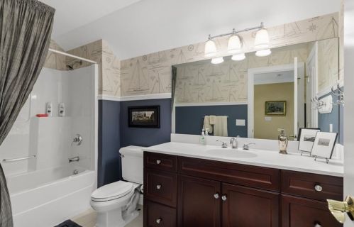 16 Black Rock Dr, Hingham MA 02043-4892 exterior