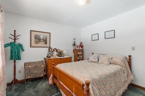 130 Conant Rd, Royalston MA 01331-9758 exterior