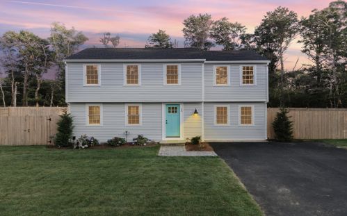 15 Sidney Rd, Harwich MA  02645-1223 exterior