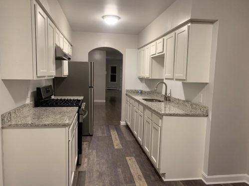 228 Phillips Ave, New Bedford MA 02746-1858 exterior