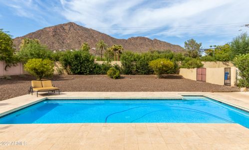 4450 54th St, Phoenix AZ 85018-1905 exterior