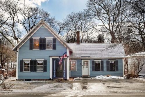 53 School St, Acton MA  01720-3627 exterior