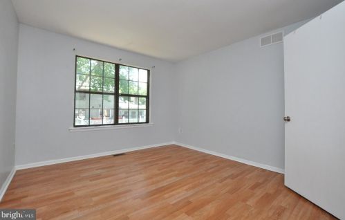 5 Belmont Ct, Erial NJ 08081-9220 exterior