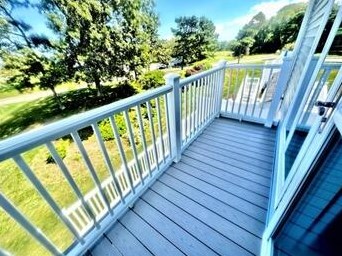 9 Fairway Dr, Plymouth MA 02360-1461 exterior