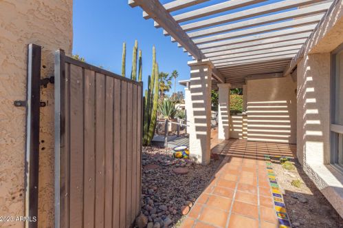 4718 Ardmore Rd, Phoenix AZ  85044-5713 exterior