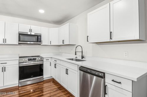 8219 25 St, Phoenix AZ 85042-7019 exterior