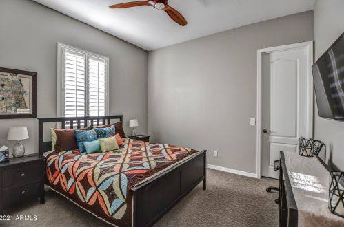 7911 30th Way, Phoenix AZ 85016-8927 exterior