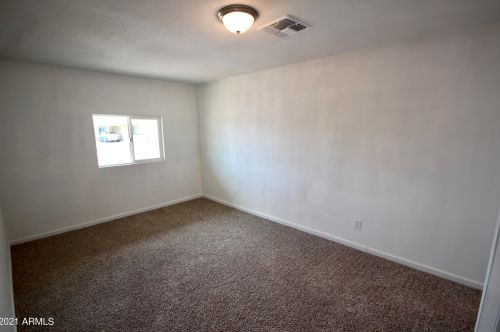 2908 Bloomfield Rd, Phoenix AZ 85029-2950 exterior