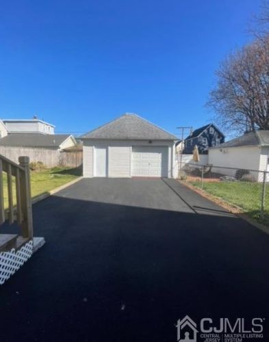 100 Emerson St, Carteret NJ  07008-2612 exterior