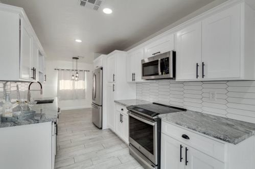 2217 28th Pl, Phoenix AZ  85008-2809 exterior