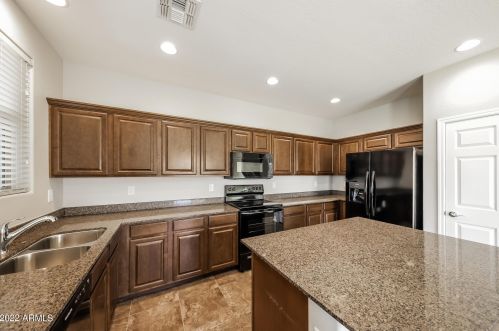 2629 73rd Dr, Phoenix AZ  85035-3253 exterior