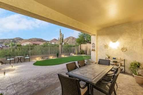 1816 Eagle Talon Trl, Phoenix AZ 85085-5344 exterior