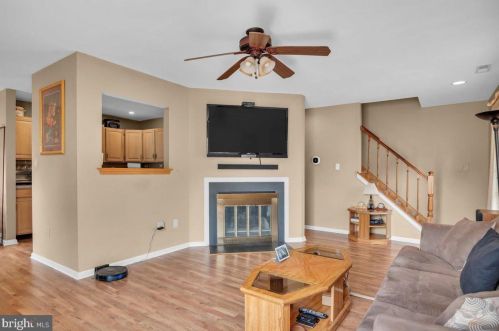 317 Steeplechase Ct, West Deptford NJ 08096-6815 exterior