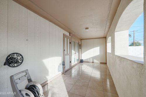 3121 Bethany Home Rd, Phoenix AZ 85015-2442 exterior