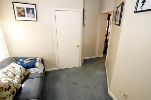 10 Viall St, New Bedford MA 02744-2505 exterior