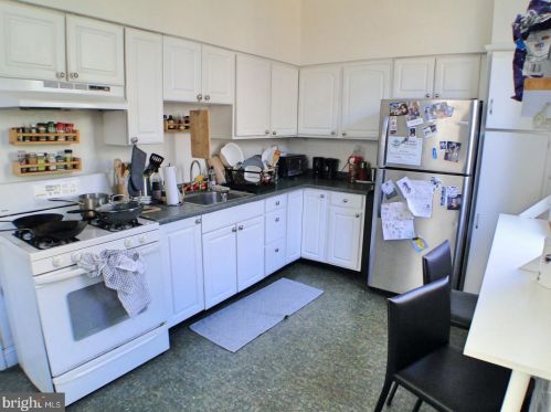 1005 6th St, Philadelphia PA  19147-4011 exterior