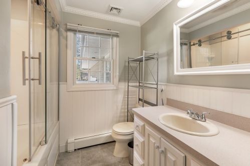 24 Harvey Ln, Whitman MA 02382-1948 exterior