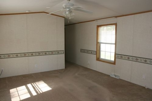 100 Kimberly Ct, Wareham MA 02571-1249 exterior