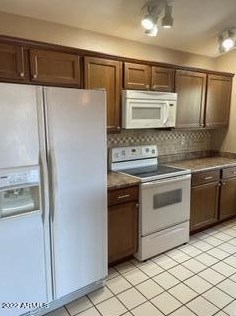 7040 43 Pl, Phoenix AZ 85042-6366 exterior