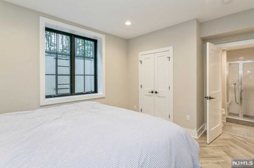 158 Magnolia Ave, Tenafly NJ  07670-1828 exterior