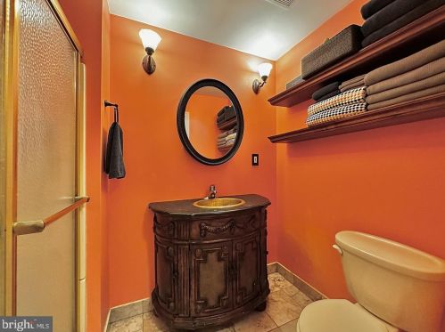 1 Beech Pl, West Deptford NJ 08096-3301 exterior