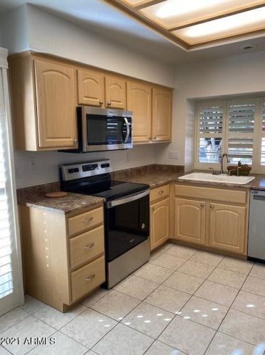 912 Annette Dr, Phoenix AZ  85022-1100 exterior