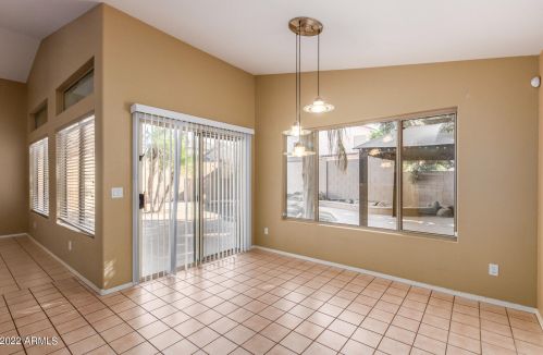 16025 18 Dr, Phoenix AZ 85045-1774 exterior