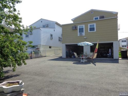 133 Belgrove Dr, Kearny, NJ 07032-1505