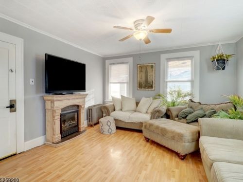 192 Randolph St, Carteret NJ  07008-2815 exterior