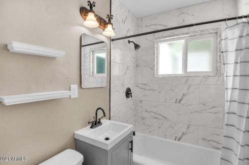 1841 Crittenden Ln, Phoenix AZ 85016-7453 exterior