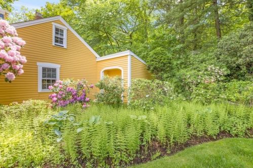 550 Beacon St, Newton MA 02459-2024 exterior