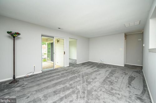 108 Steeplechase Ct, West Deptford NJ 08096-6816 exterior