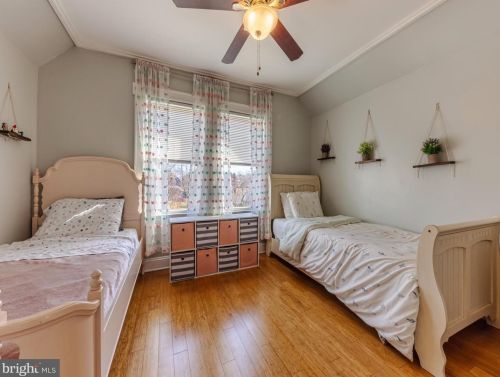 218 Warner St, West Deptford NJ  08096-2295 exterior