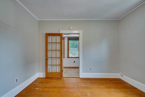 3 Beacon St, Quincy MA 02169-7117 exterior