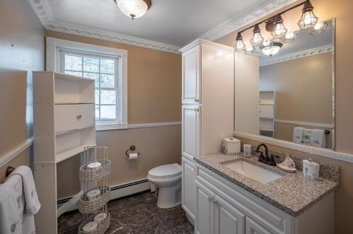 71 Paul Revere Ter, Taunton MA  02780-3813 exterior