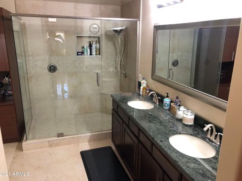 21320 56th St, Phoenix AZ 85054-5401 exterior