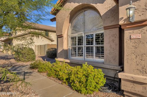 22209 41st St, Phoenix AZ  85050-6898 exterior