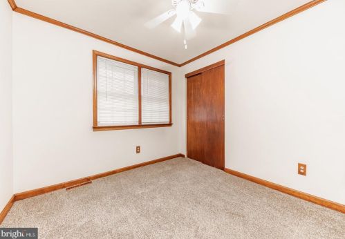 247 King St, West Deptford NJ 08096-2229 exterior