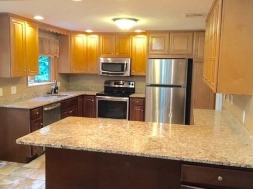 3 Heritage Ln, Lynnfield MA  01940-2552 exterior