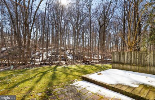 9005 Queen Maria Ct, Columbia MD 21045-2405 exterior