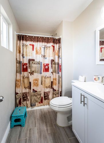 2225 61 Dr, Phoenix AZ 85033-4113 exterior