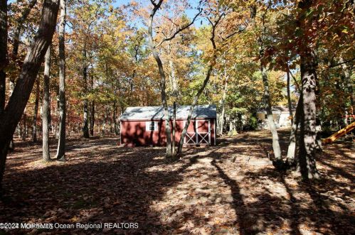 1062 Lakehurst Ave, Jackson Twp NJ 08527-5250 exterior