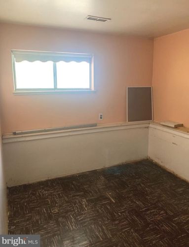 197 Lincoln Ave, West Deptford NJ 08066-1136 exterior