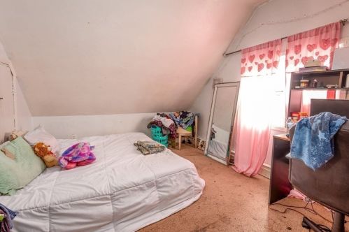 35 Grammont Rd, Worcester MA 01607-1175 exterior