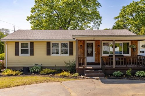 109 Ridgeway St, Montgomery, MA 01085-2746