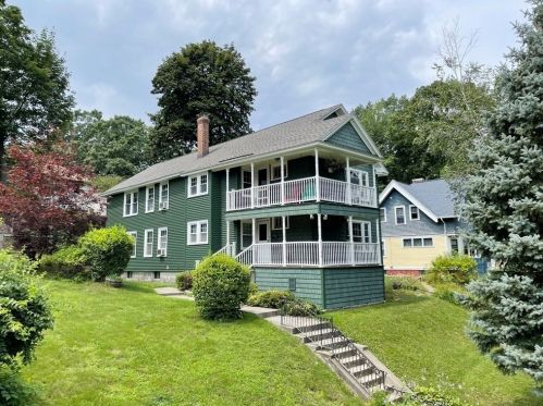 25 Circuit Ave, Worcester MA 01603-2159 exterior