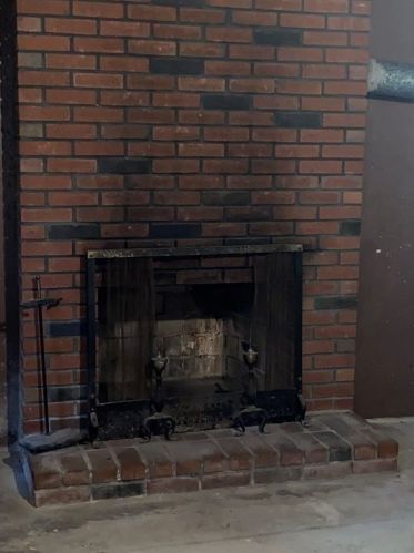 85 Leaf Ln, East Bridgewater MA 02333-1615 exterior